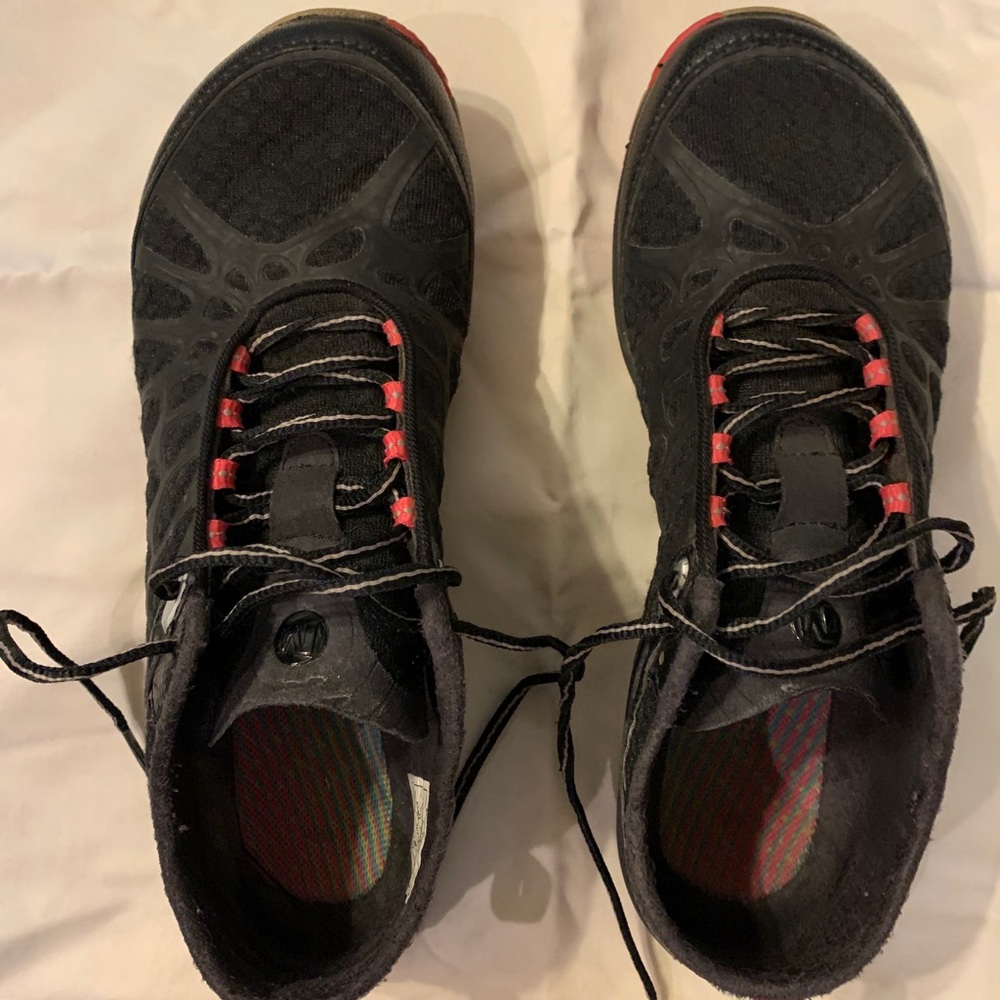 Merrell’s women size 8 black shoes